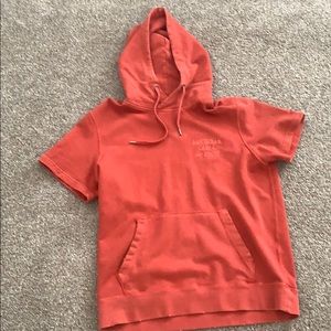 Men’s AE short sleeve hoodie / Size: Medium